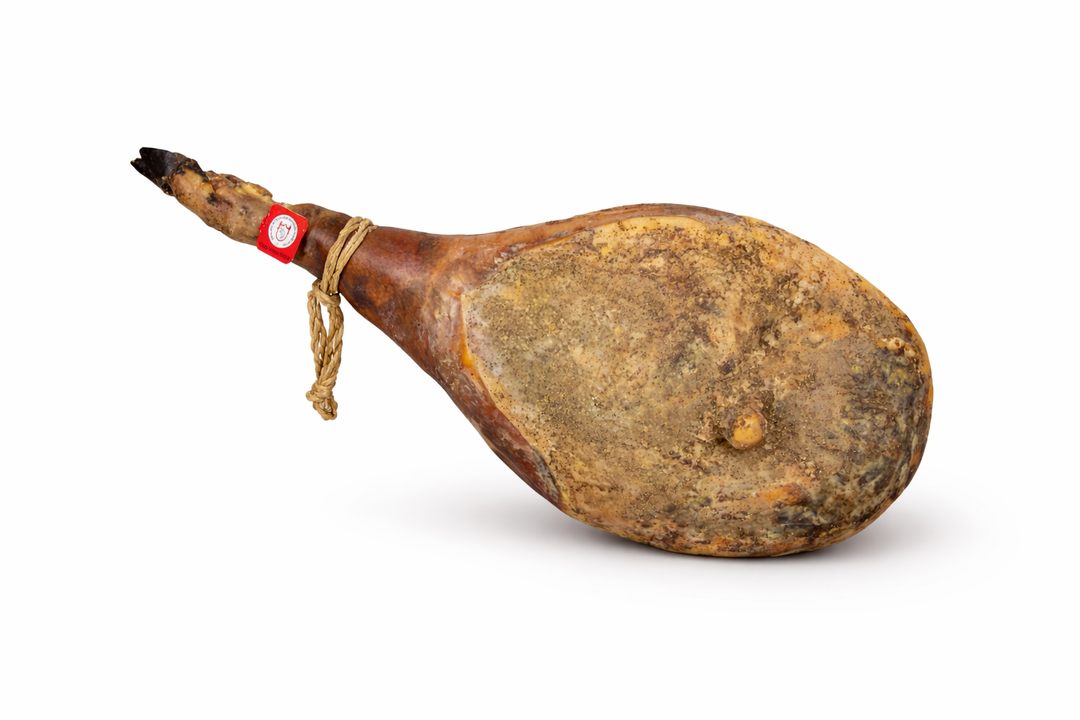 Prosciutto Crudo di Cinta Senese DOP intero, salume toscano certificato per vendita all’ingrosso B2B in Italia ed Europa
